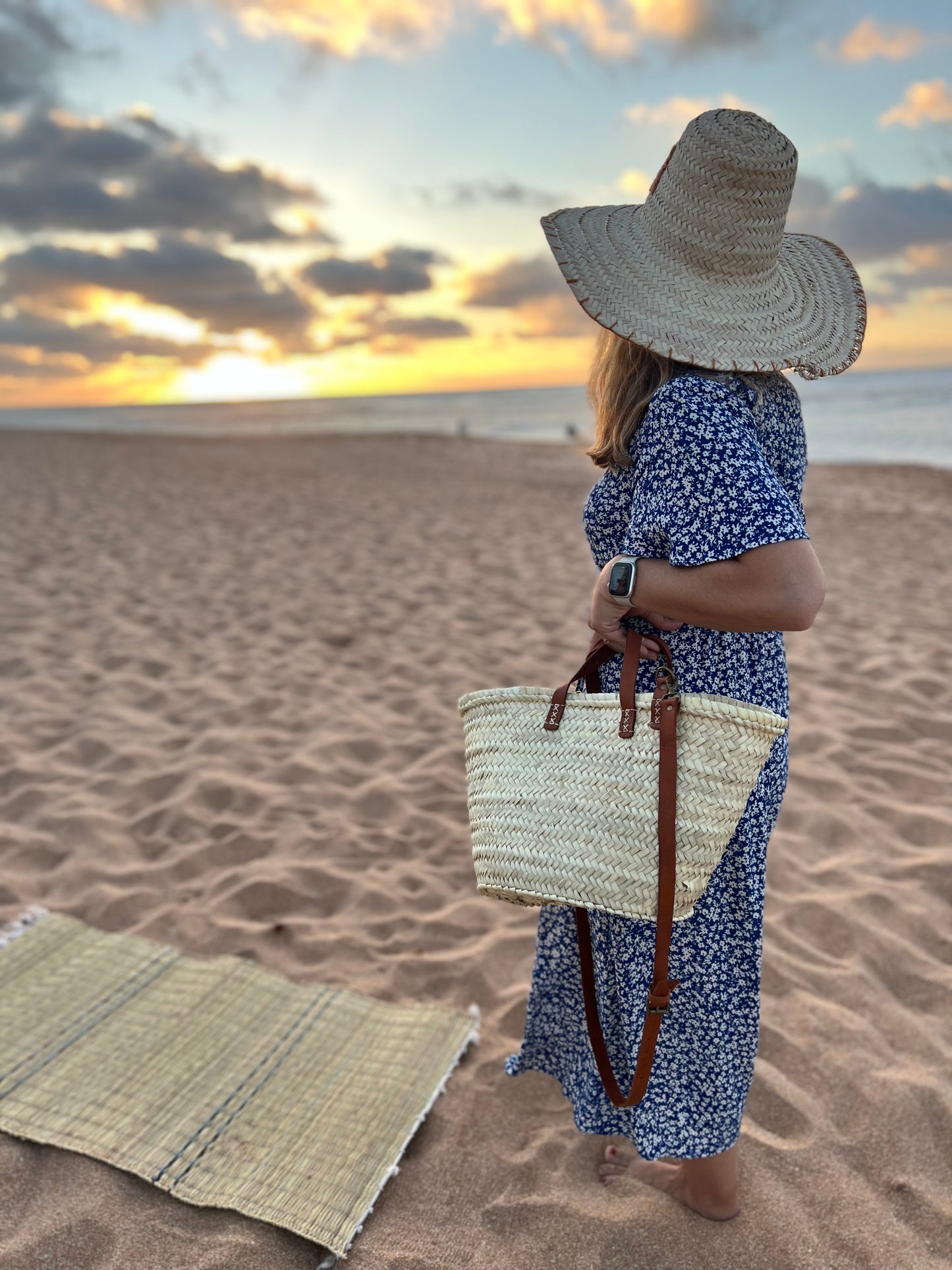 Capazo para  el mercado or por la playa  con asa de cuero Marrón